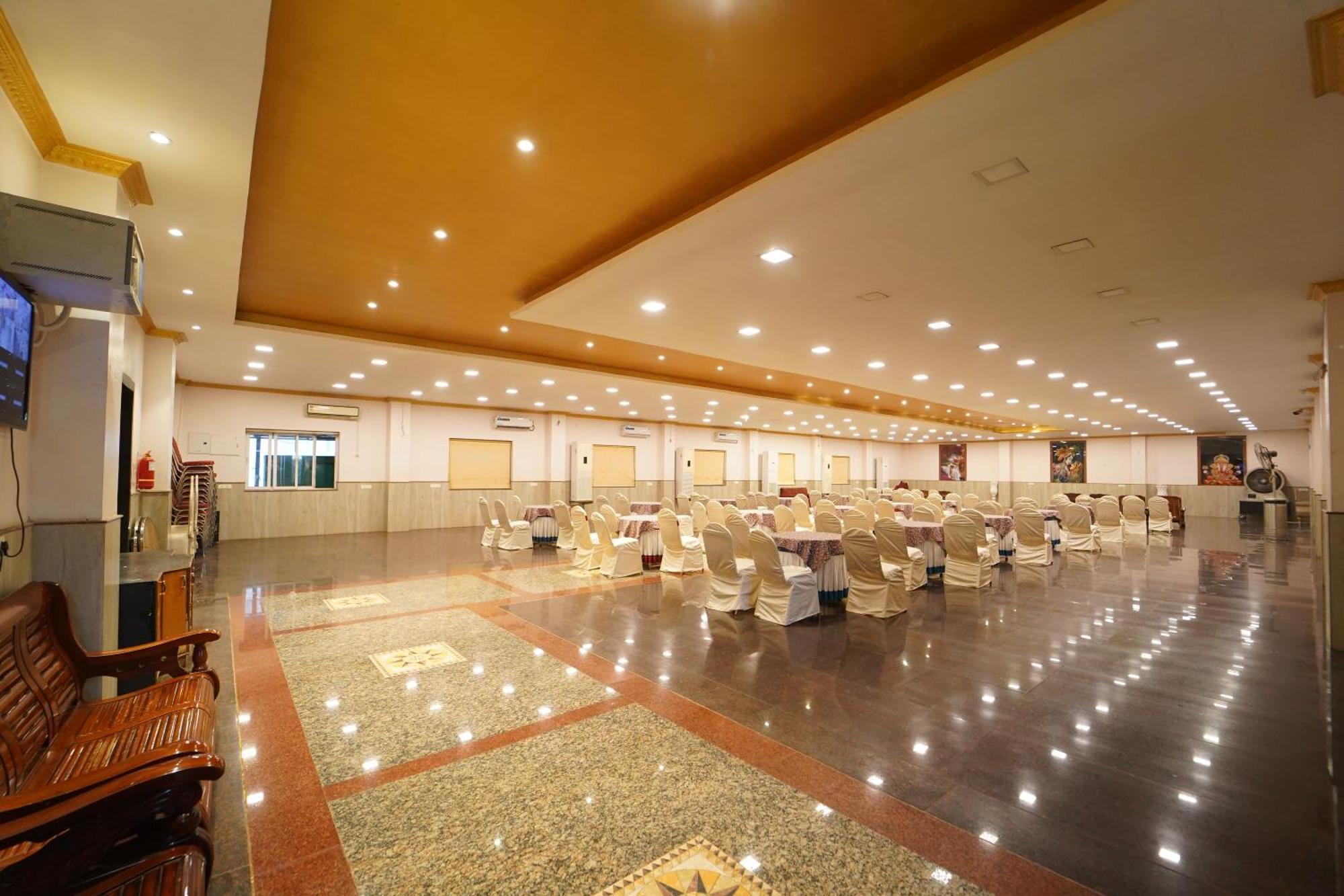 Hotel Ananta Sayana ブバネーシュワル エクステリア 写真