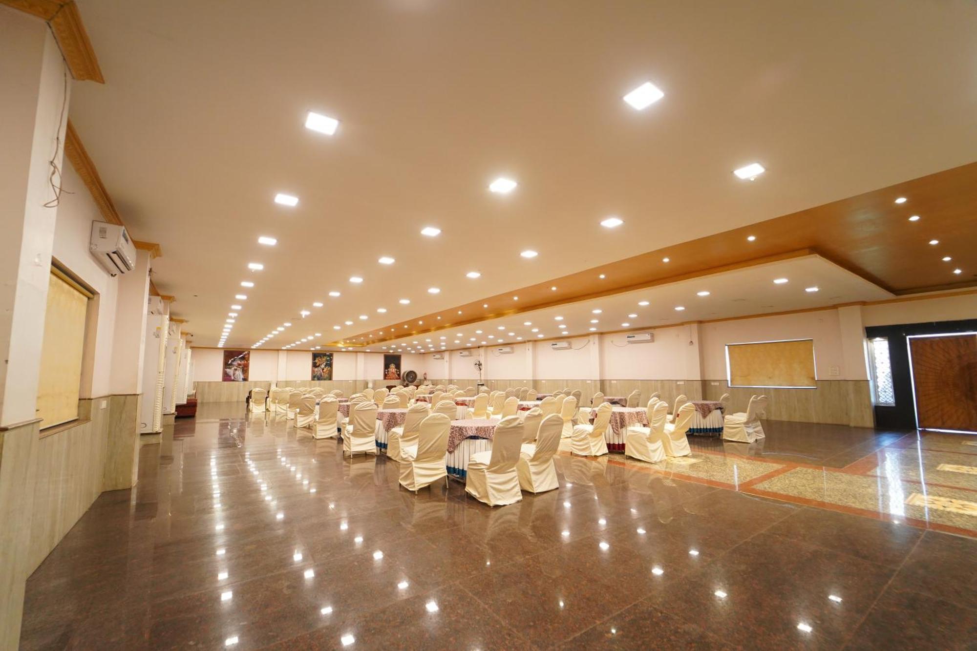 Hotel Ananta Sayana ブバネーシュワル エクステリア 写真