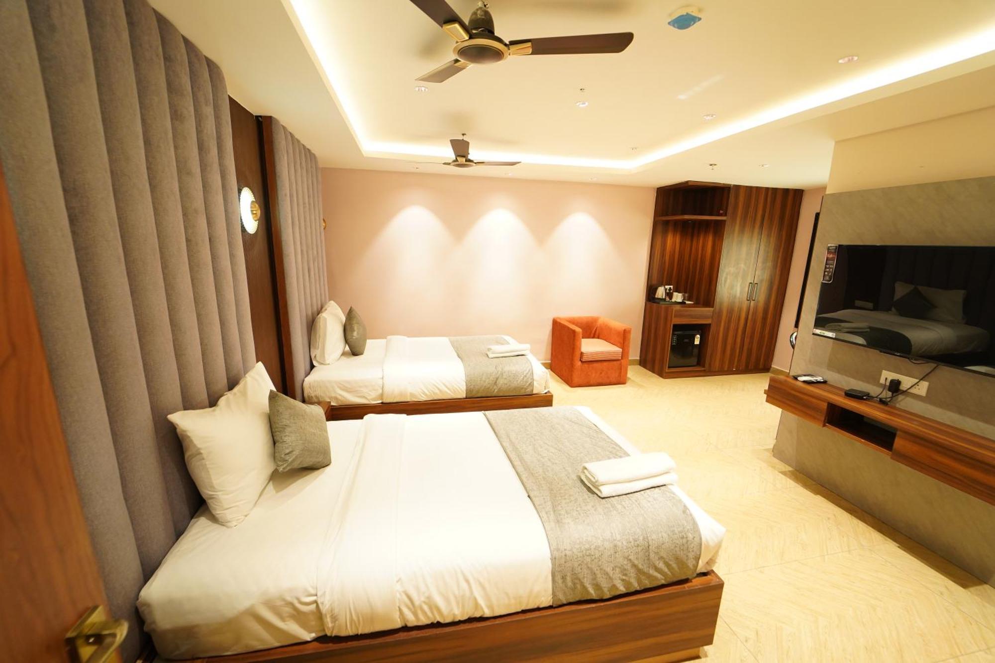 Hotel Ananta Sayana ブバネーシュワル エクステリア 写真